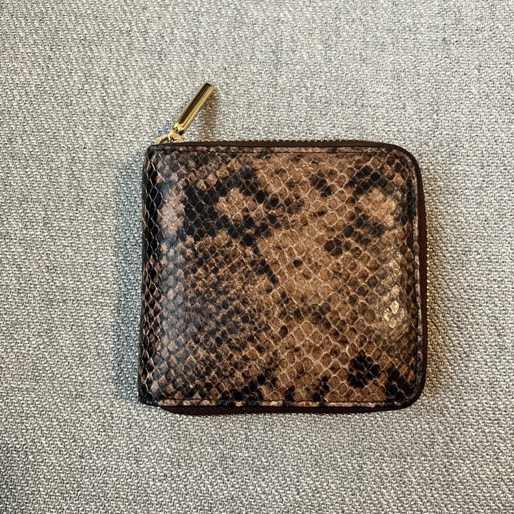 Cuyana Small Classic Zip Around Wallet